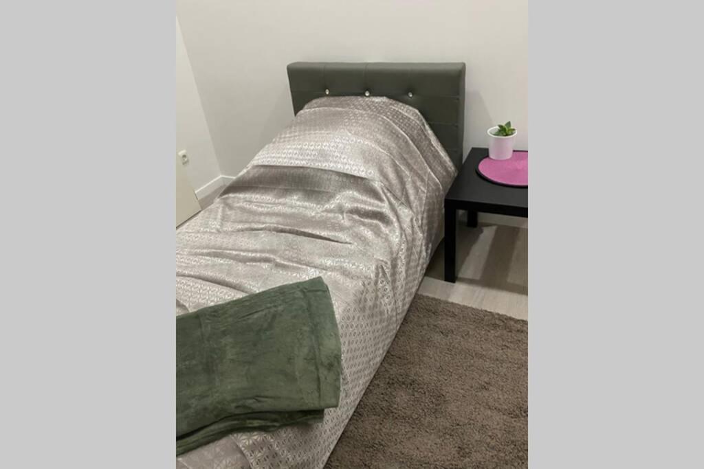 Ruhiges Zimmer Im Gasthaus Essen Buitenkant foto
