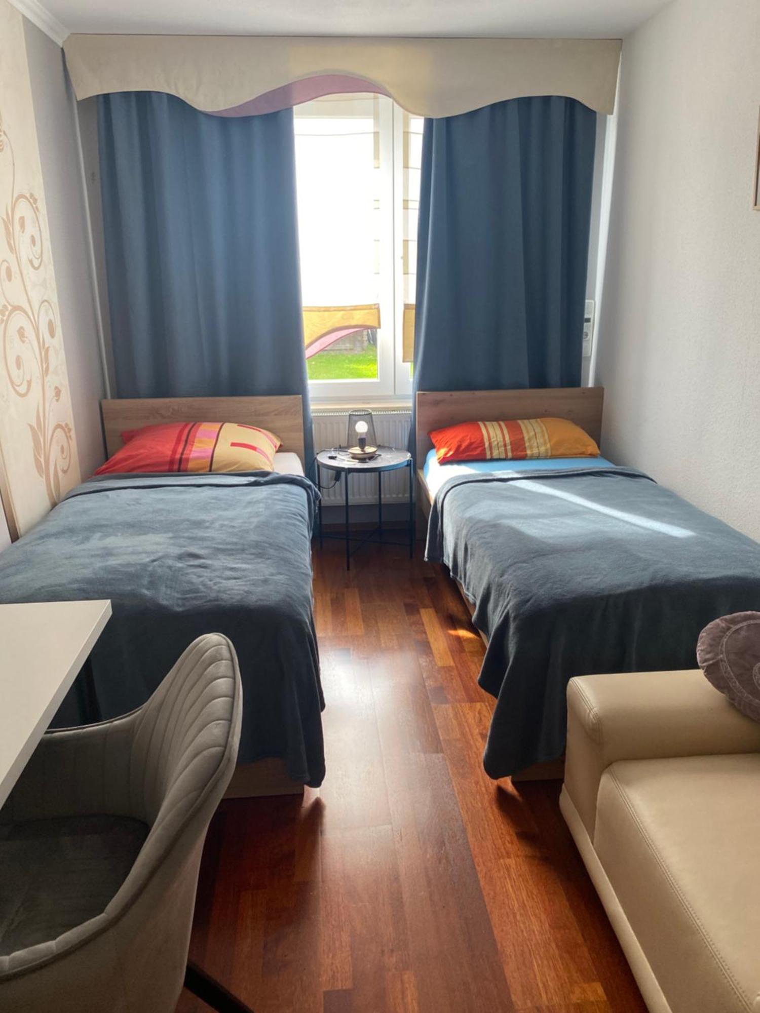 Ruhiges Zimmer Im Gasthaus Essen Buitenkant foto
